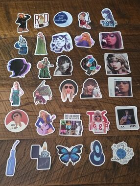 30 Taylor Swift Decorative Stickers